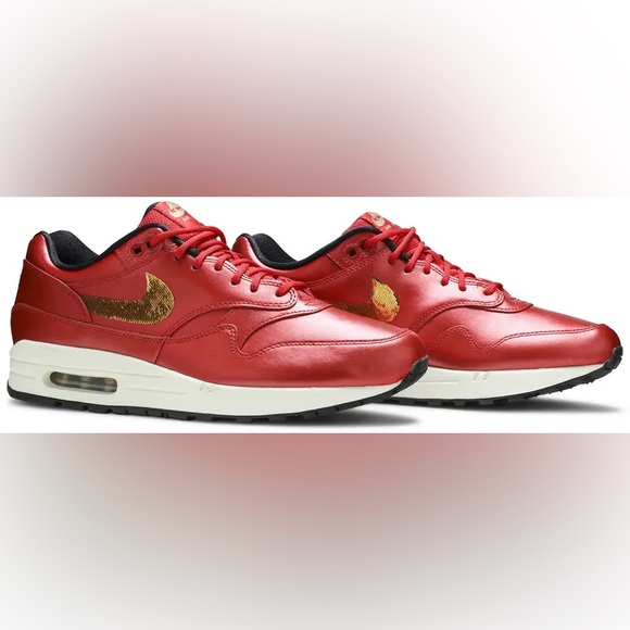 Nike WMNS Air Max 1 University Red/ Metallic Gold - Picture 5 of 5